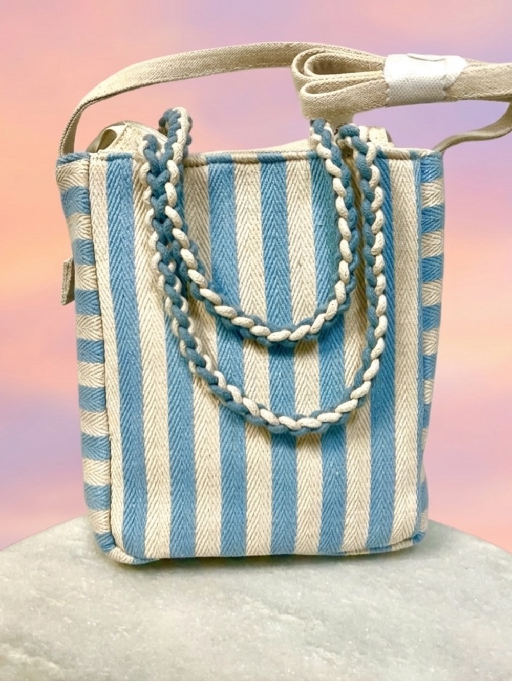 LULU Blue & White Beaded Crossbody Bag w/ Red Lobster. Beach, Nautical, Ocean - Picture 4 of 7